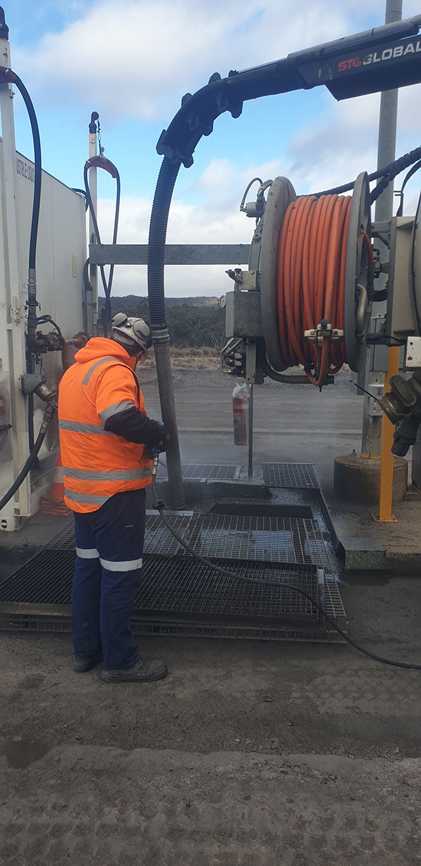 Vacsafe-Fuel-Pit-Cleaning-vacuum-excavation-services-mudgee