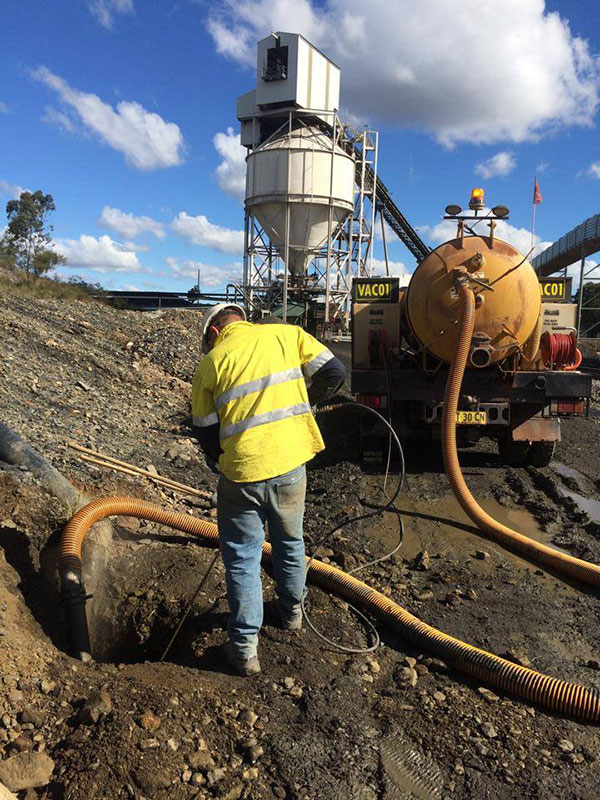 Vacsafe-Locating-water-leak-poly-pipe-hydro-excavtion--new-south-wales-Mudgee