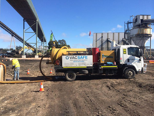 Vacsafe-locating-services-excavating-trench-line-new-south-wales-Mudgee