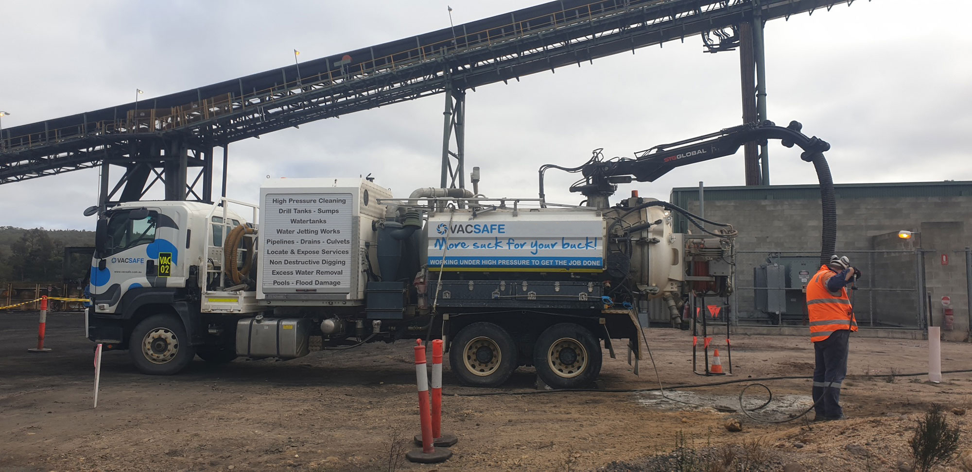 Vacsafe-Mine-Work-Trenching-hydro-hydro-excavation-6000l-sucker-truck-hire-mudgee